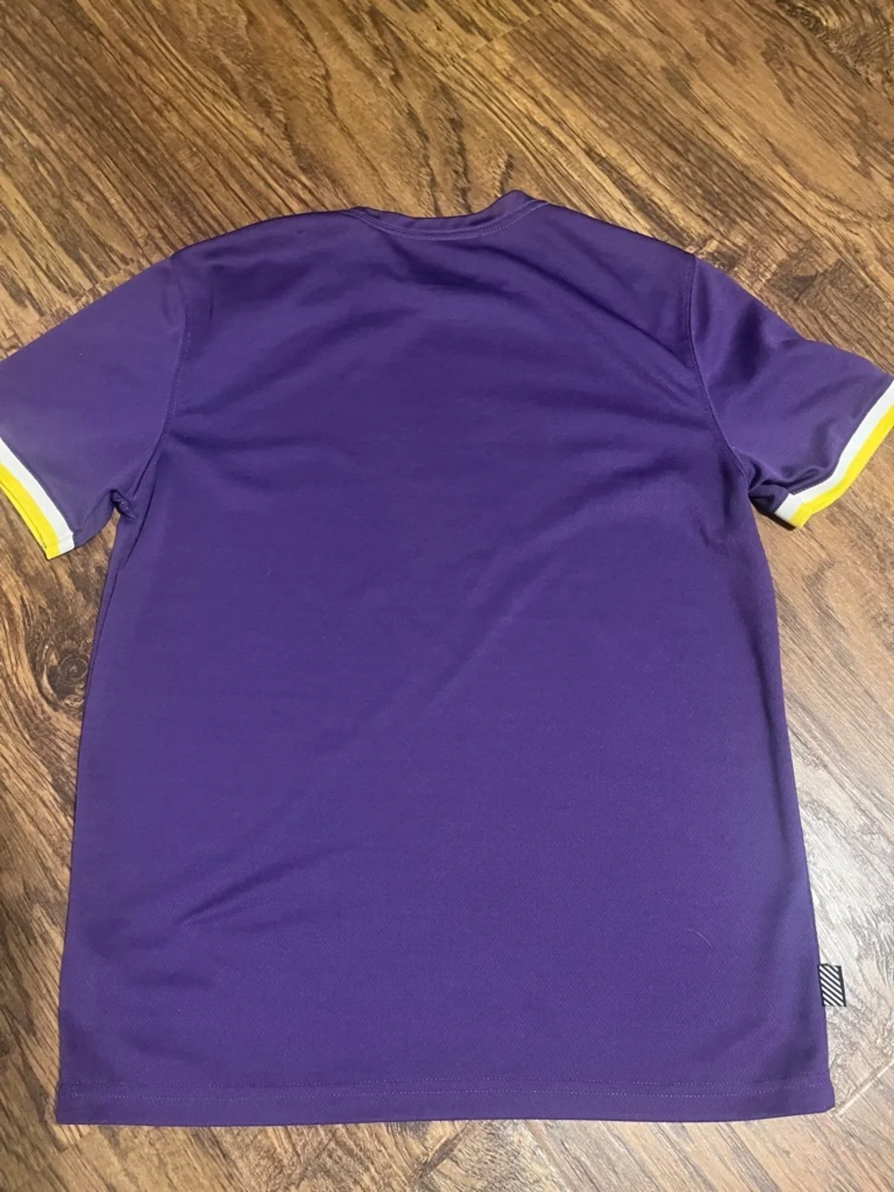 NBA Purple Short-Sleeve Tee with Yellow and White Accents, teenager boys medium - Picture 5 of 5